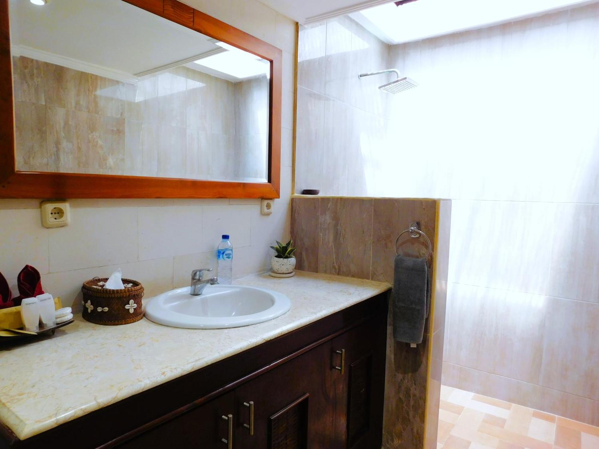 Villa Kora Seminyak Buitenkant foto